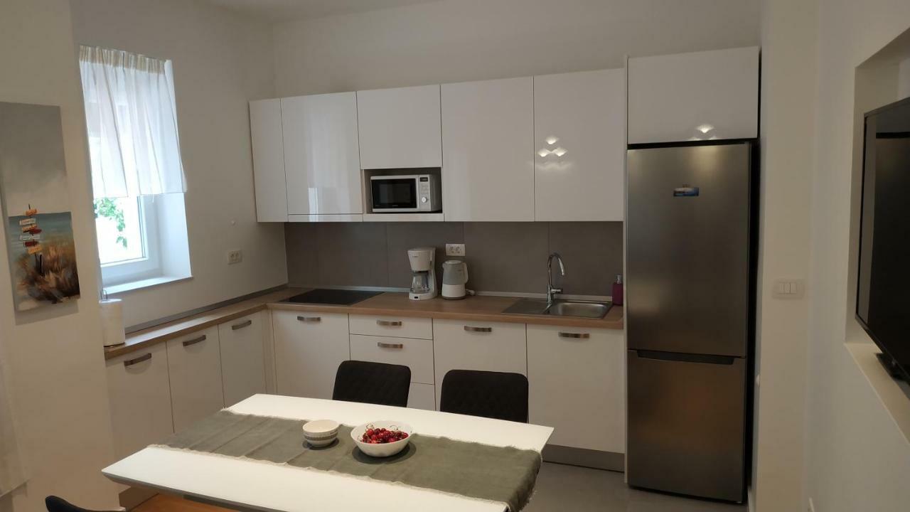 Tempus Apartment Split Exterior photo