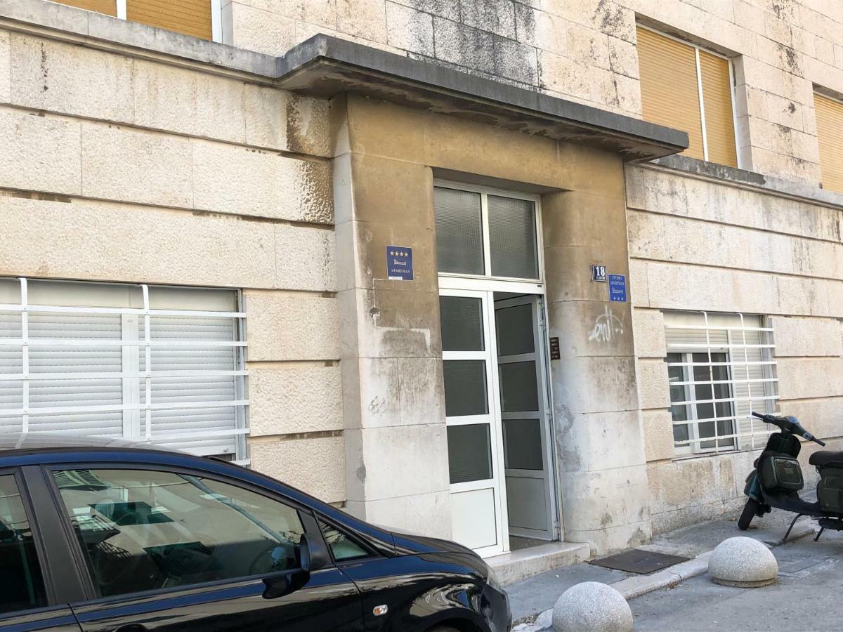 Tempus Apartment Split Exterior photo